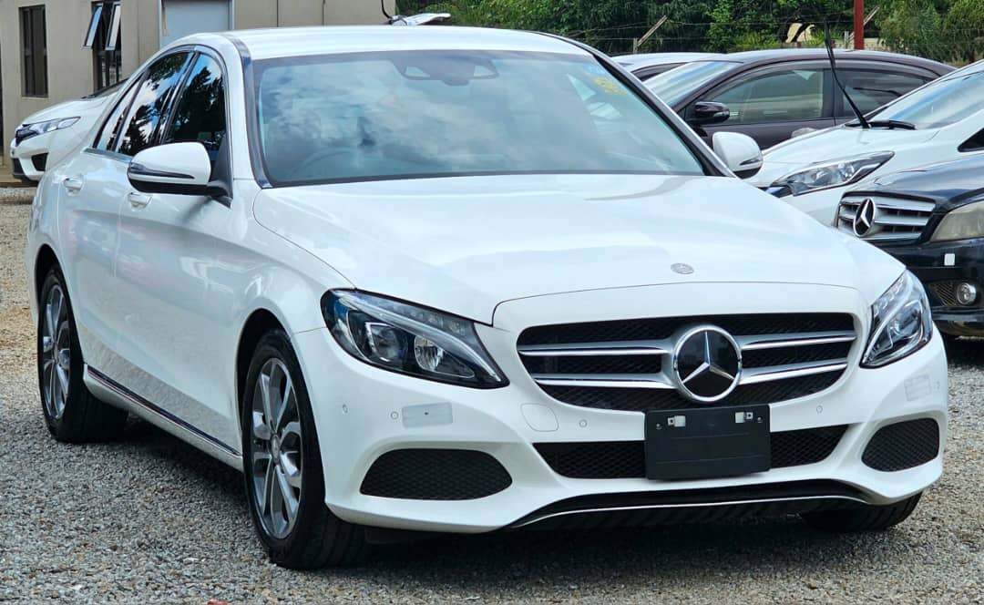 aaf4edf4-1af9-4116-9bfe-7a8b95187726: Vehicle: MERCEDES BENZ